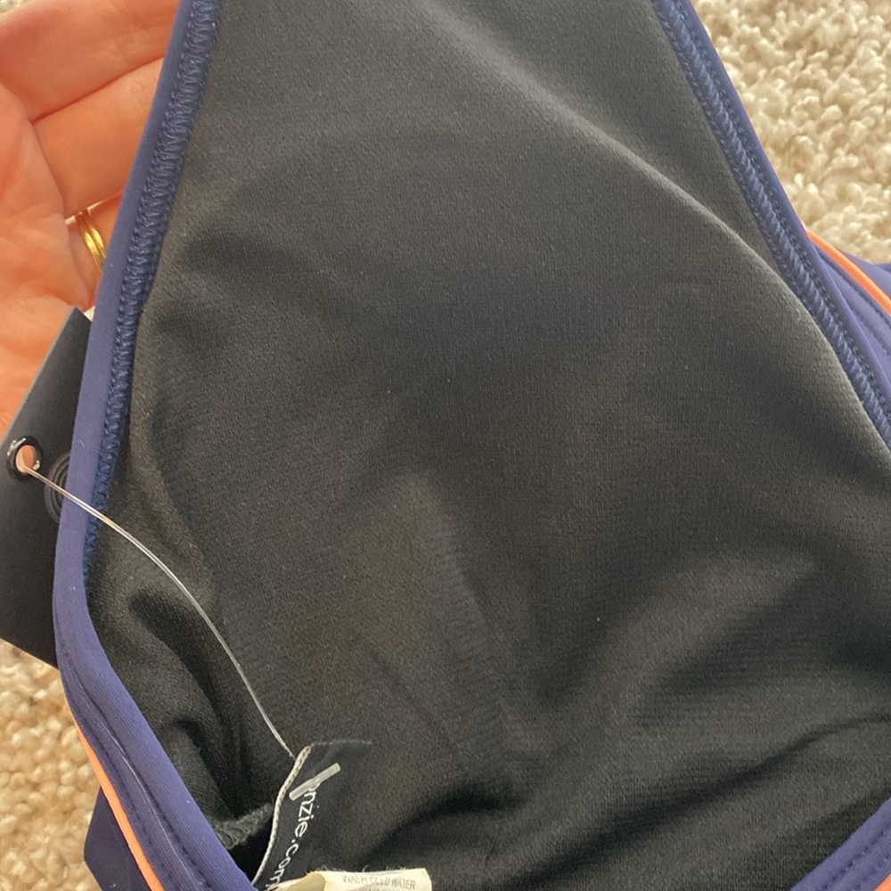 Onzie Yoga Hyper Beam Bra
Size Large. Has matching pant in my store - Picture 8 of 12